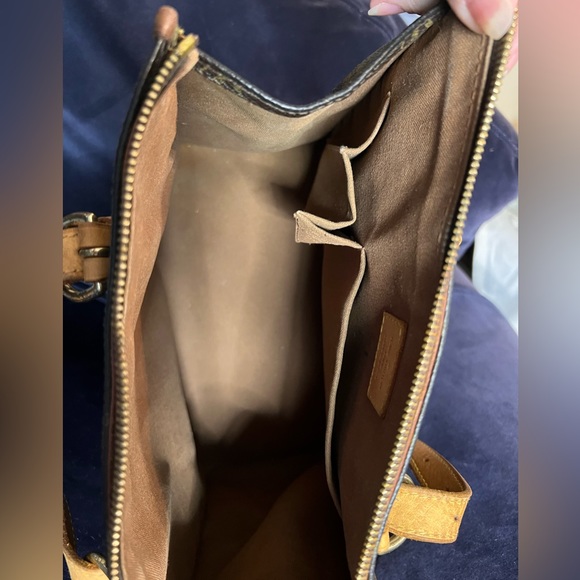 Louis Vuitton Purse, w/LV Logo, Rare, Good Condition, Spacious, Preowned-SD0086 - Picture 8 of 14